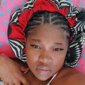 Meet your Posher, Shelly